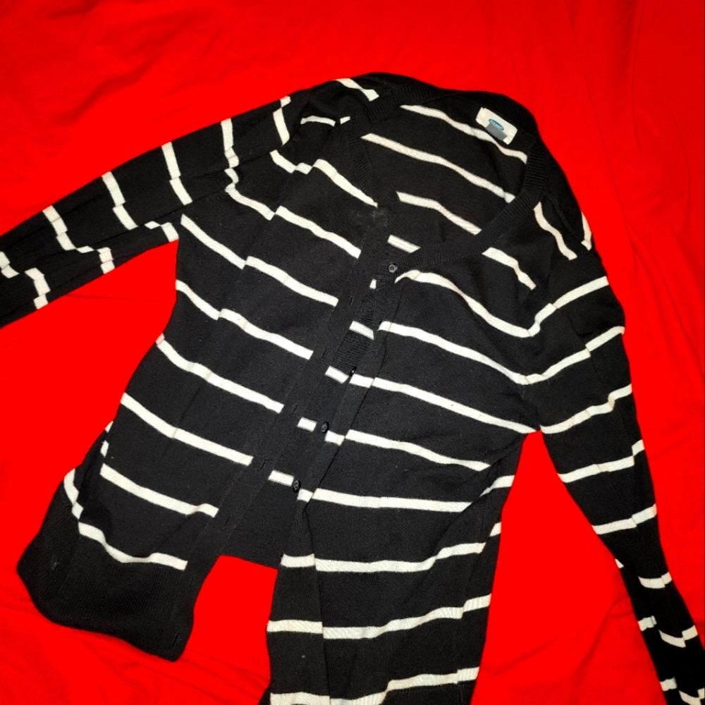 Old Navy sweater